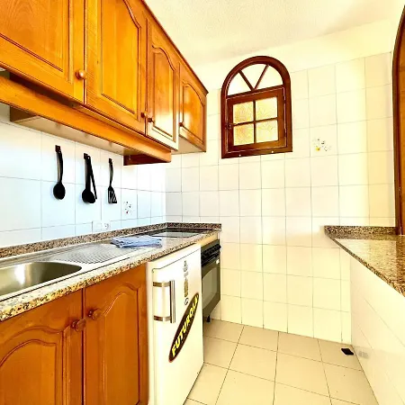 Cozy One Bedroom Apartment, Free Internet In Common Areas, Pool In Tenerife South Lägenhet *
