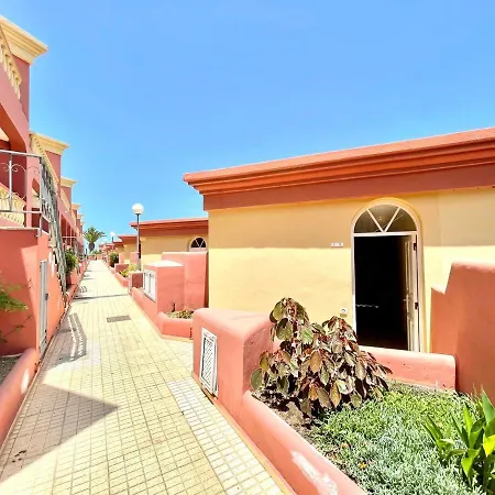 Cozy One Bedroom Apartment, Free Internet In Common Areas, Pool In Tenerife South Lägenhet Costa Adeje (Tenerife)