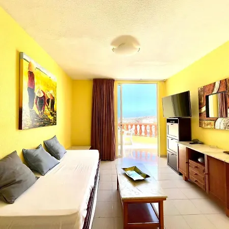 Lägenhet Cozy One Bedroom Apartment, Free Internet In Common Areas, Pool In Tenerife South *