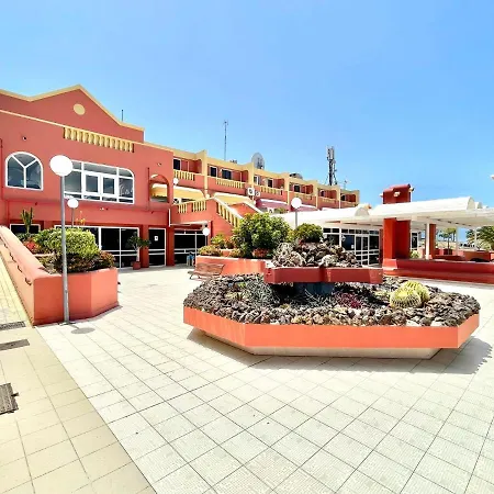 Cozy One Bedroom Apartment, Free Internet In Common Areas, Pool In Tenerife South Lägenhet