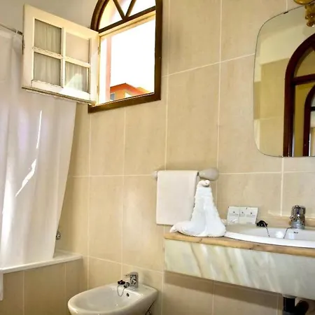 Cozy One Bedroom Apartment, Free Internet In Common Areas, Pool In Tenerife South Lägenhet *