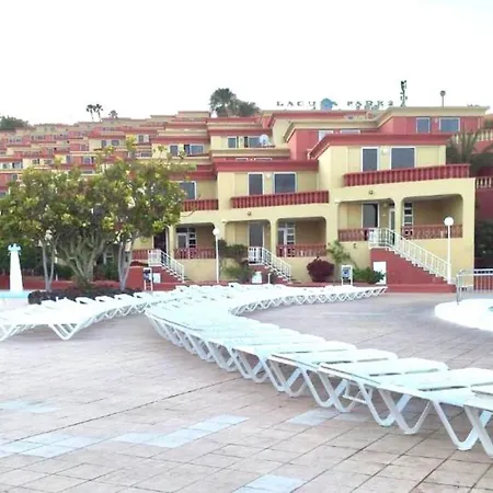 Lägenhet Cozy One Bedroom Apartment, Free Internet In Common Areas, Pool In Tenerife South