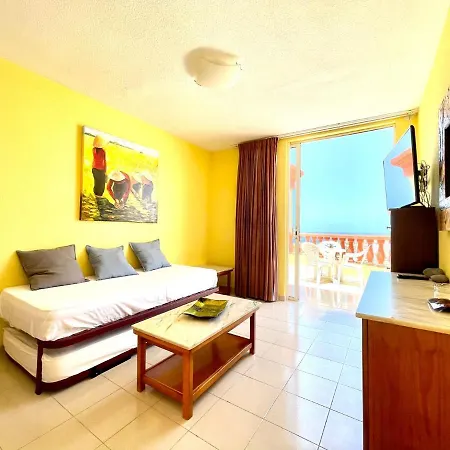 Apartment Cozy One Bedroom Apartment, Free Internet In Common Areas, Pool In Tenerife South *