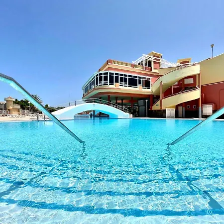 Apartment Cozy One Bedroom Apartment, Free Internet In Common Areas, Pool In Tenerife South Costa Adeje (Tenerife)