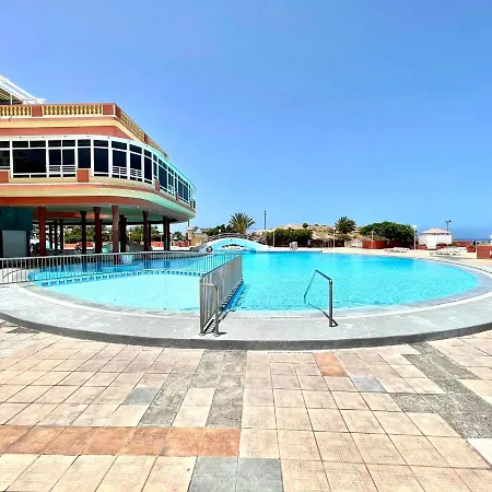 Apartment Cozy One Bedroom Apartment, Free Internet In Common Areas, Pool In Tenerife South